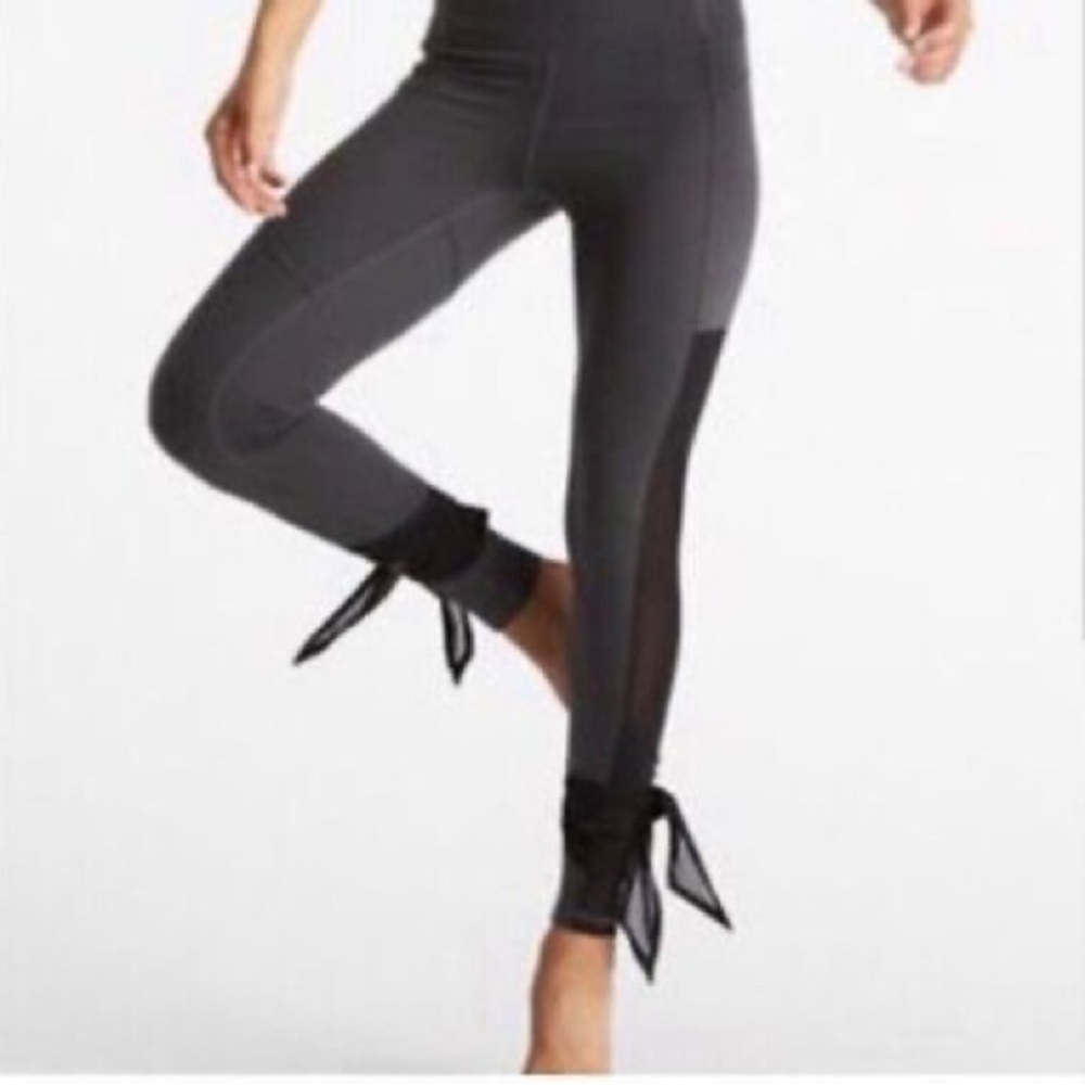 166. Lucy Women's Gray Leggings with Black Mesh Detail and tie XS